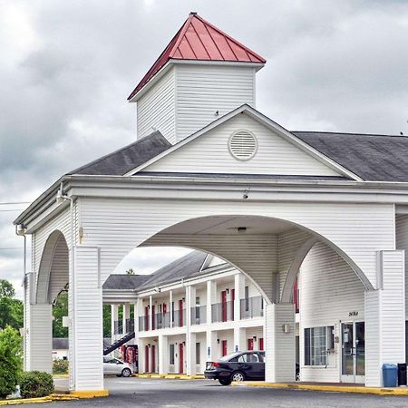 Econo Lodge Ruther Glen Bagian luar foto